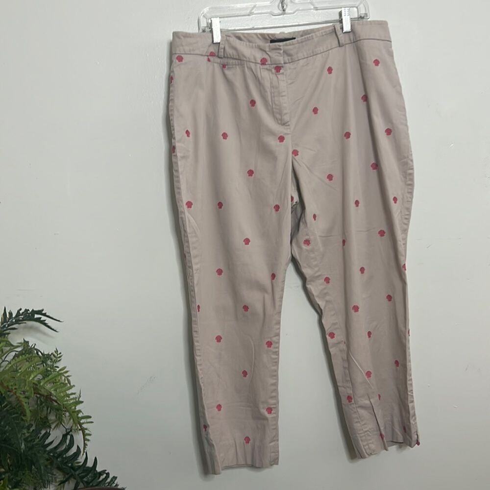 TALBOTS CURVY KHAKI CAPRI SIZE 16